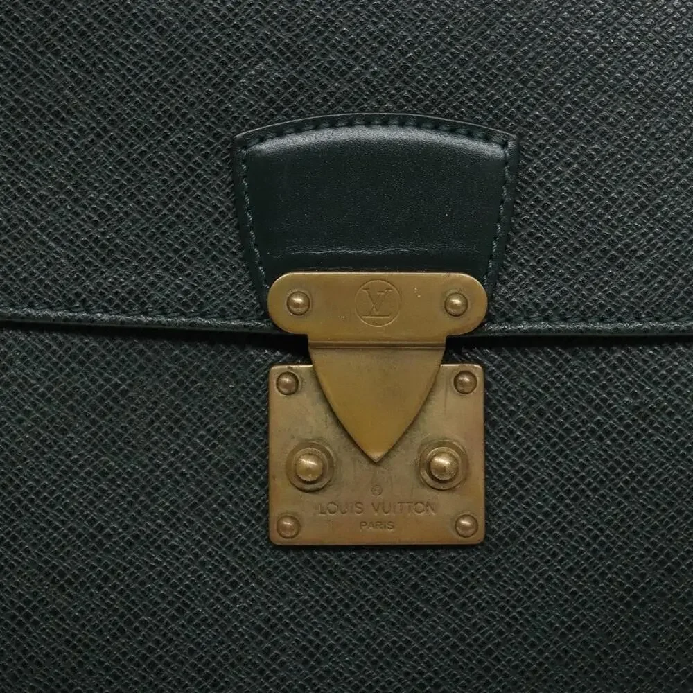 Louis Vuitton Taiga Pochette Kourad Clutch Bag Green